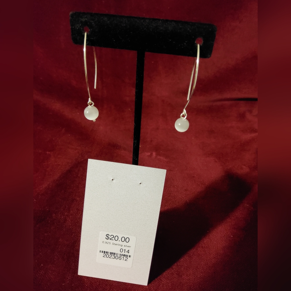 🇨🇦Artisan Sterling Silver & Opaque Drop Earrings